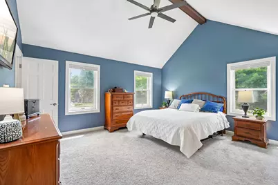 237  Hickory Dr, Delafield, WI 53018 - Photo 34
