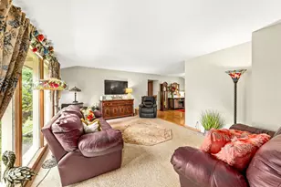 3650 S Wollmer Rd, Greenfield, WI 53228 - Photo 4