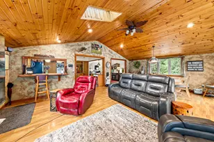 3650 S Wollmer Rd, Greenfield, WI 53228 - Photo 16