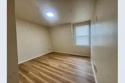 8866 N 95th St #D, Milwaukee, WI 53224 - Photo 18