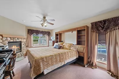 3689 W Drexel Ave, Franklin, WI 53132 - Photo 22