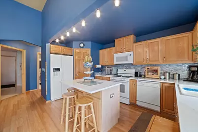 3689 W Drexel Ave, Franklin, WI 53132 - Photo 14
