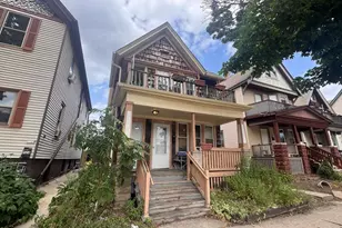 916 E Meinecke Ave, Milwaukee, WI 53212 - Photo 2