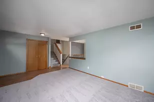 7601 S Manor Ave, Oak Creek, WI 53154 - Photo 12