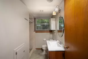 7601 S Manor Ave, Oak Creek, WI 53154 - Photo 20