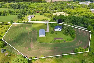 3226 Jackson Dr, Jackson, WI 53037 - Photo 6