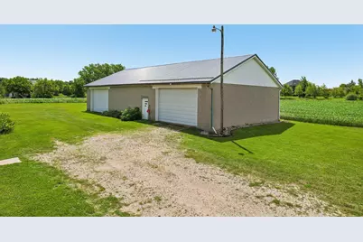 3226  Jackson Dr, Jackson, WI 53037 - Photo 64