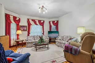 3226 Jackson Dr, Jackson, WI 53037 - Photo 10