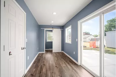 5818  Currant Ln, Greendale, WI 53219 - Photo 12