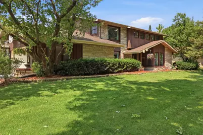 5050  Spruce Ct, Greendale, WI 53129 - Photo 14