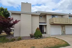 6461 S Crabapple Ct, Oak Creek, WI 53154 - Photo 22