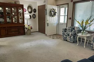 26532 Lilac Ln, Racine, WI 53185 - Photo 4
