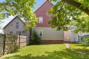 3231 N 25th St, Milwaukee, WI 53206 - Photo 2