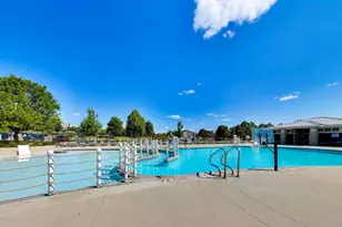 690 Eagleton Dr, Geneva, WI 53147 - Photo 8