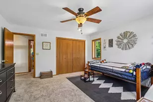 803 Knollwood Ct, Waukesha, WI 53188 - Photo 20