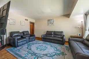 301 S 92nd St, Milwaukee, WI 53214 - Photo 4