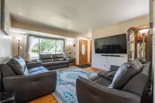 301 S 92nd St, Milwaukee, WI 53214 - Photo 6