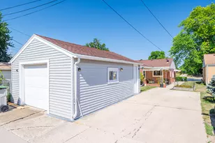 301 S 92nd St, Milwaukee, WI 53214 - Photo 30
