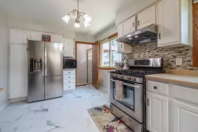 301 S 92nd St, Milwaukee, WI 53214 - Photo 8