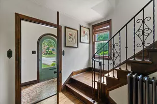 4914 N Woodburn St, Whitefish Bay, WI 53217 - Photo 4
