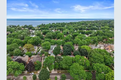 4914 N Woodburn St, Whitefish Bay, WI 53217 - Photo 56