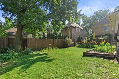 4914 N Woodburn St, Whitefish Bay, WI 53217 - Photo 52