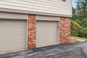 9442 W Maple Ct, West Allis, WI 53214 - Photo 20