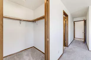 9442 W Maple Ct, West Allis, WI 53214 - Photo 14
