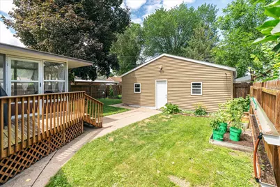 2119  Farnam St, La Crosse, WI 54601 - Photo 12