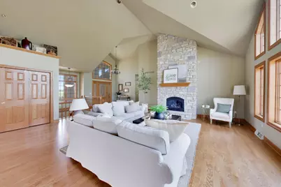 27630  Rowntree Rd, Racine, WI 53105 - Photo 8