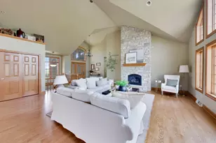 27630 Rowntree Rd, Racine, WI 53105 - Photo 8