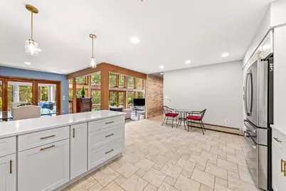 N1W31275  Hickory Hollow Ct, Delafield, WI 53018 - Photo 10