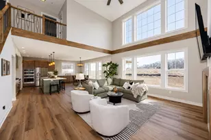W214N6672 Fairview Dr, Menomonee Falls, WI 53051 - Photo 4