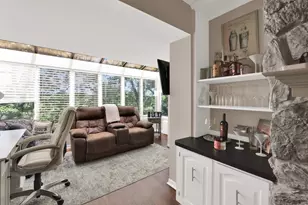 N85W15700 Ridge Rd, Menomonee Falls, WI 53051 - Photo 14