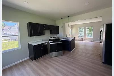 1301  Garland St, Allouez, WI 54301 - Photo 32