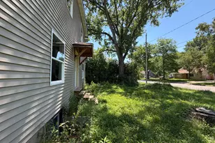 1301 Garland St, Allouez, WI 54301 - Photo 14