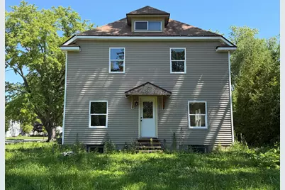 1301  Garland St, Allouez, WI 54301 - Photo 8