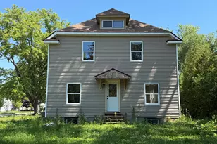 1301 Garland St, Allouez, WI 54301 - Photo 8