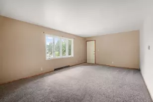 10340 W Rogers St, West Allis, WI 53227 - Photo 20