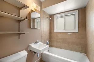 10340 W Rogers St, West Allis, WI 53227 - Photo 18