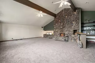 10340 W Rogers St, West Allis, WI 53227 - Photo 28