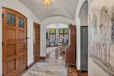 4143 N Downer Ave #4145, Shorewood, WI 53211 - Photo 2