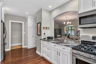 4143 N Downer Ave #4145, Shorewood, WI 53211 - Photo 4