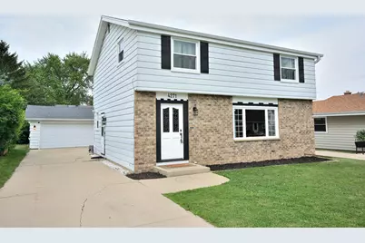 4271 S 89th St, Greenfield, WI 53228 - Photo 1