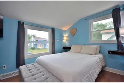 4271 S 89th St, Greenfield, WI 53228 - Photo 12