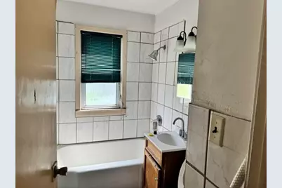 5026 N 60th St, Milwaukee, WI 53218 - Photo 10
