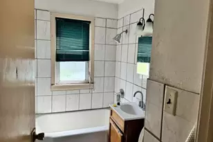 5026 N 60th St, Milwaukee, WI 53218 - Photo 10