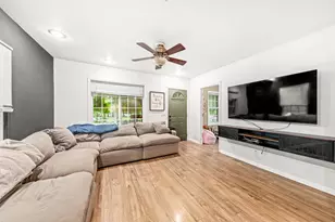 26114 W Loomis Rd, Racine, WI 53185 - Photo 10