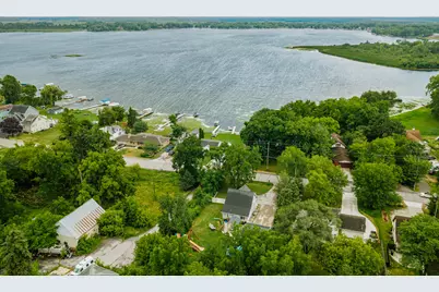 26114 W Loomis Rd, Racine, WI 53185 - Photo 6