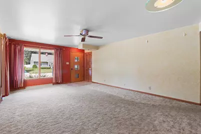 2027  Markham St, Manitowoc, WI 54220 - Photo 14